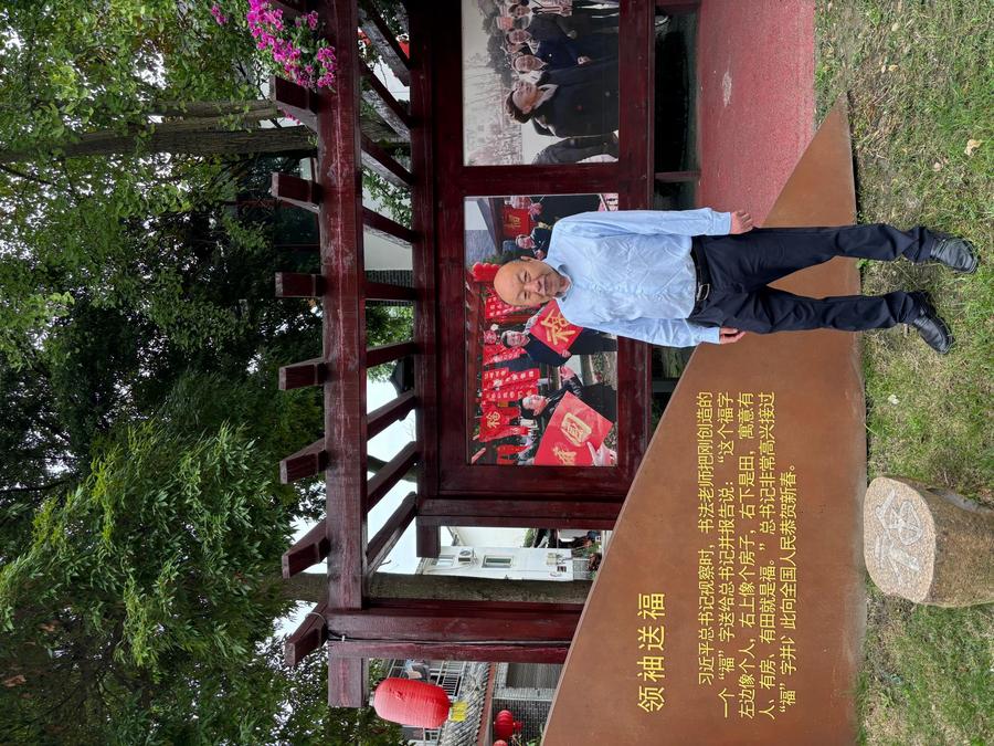 db421c351195fac73be2018346c4ab6e