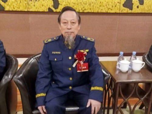 精研辨证点穴疗法 名中医钱国锋攻克筋骨疑难病症